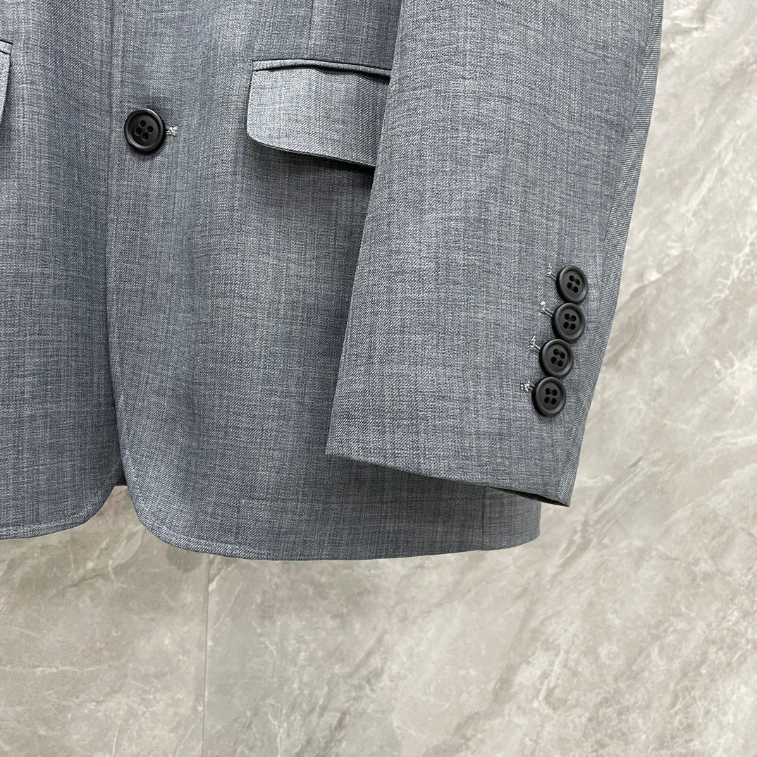 Men's 4 - Bar Suit Jacket with Signature Grosgrain Detail | Thom Browne