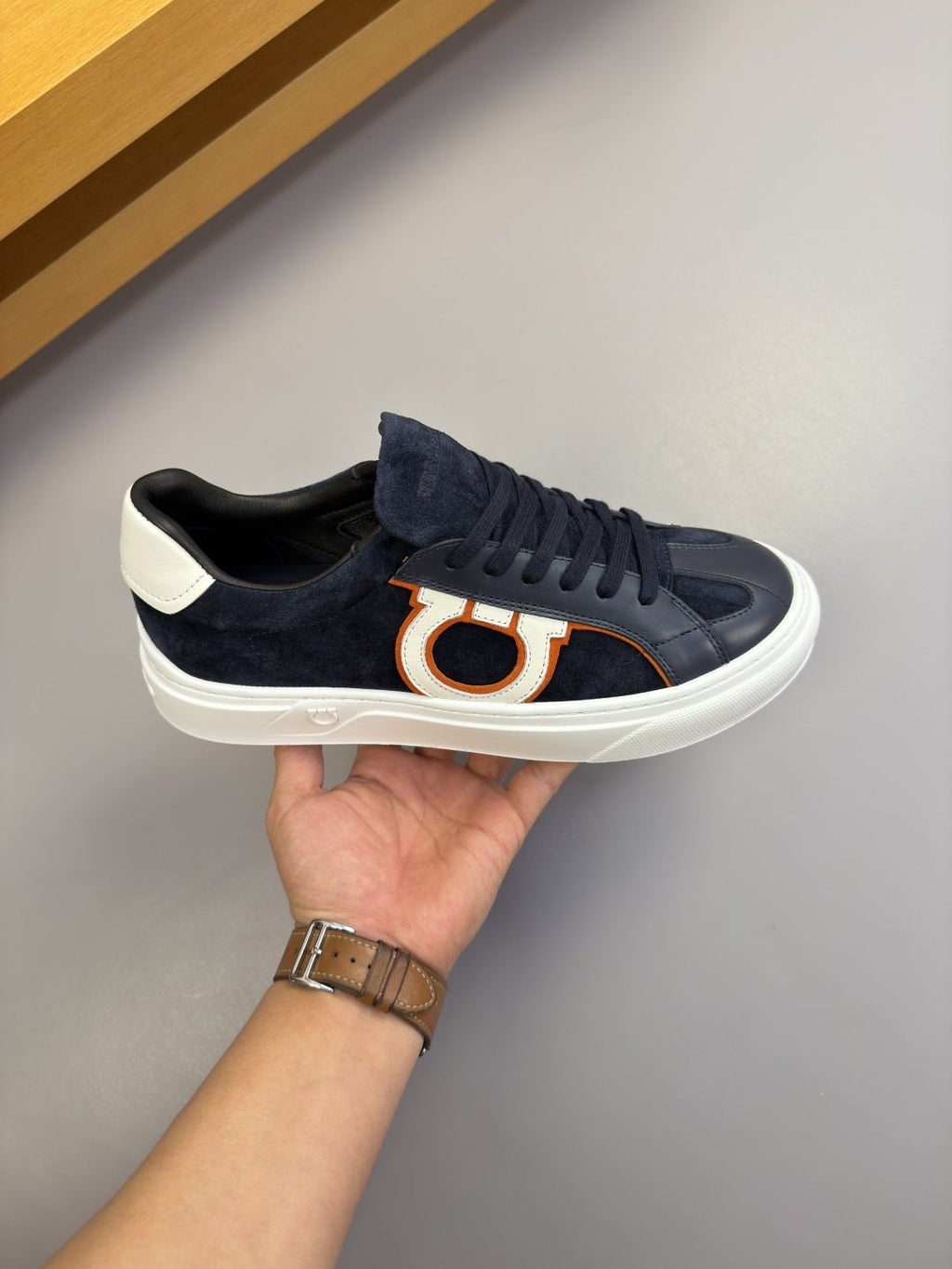Ferragamo Contrast-Trim Low-Top Sneakers